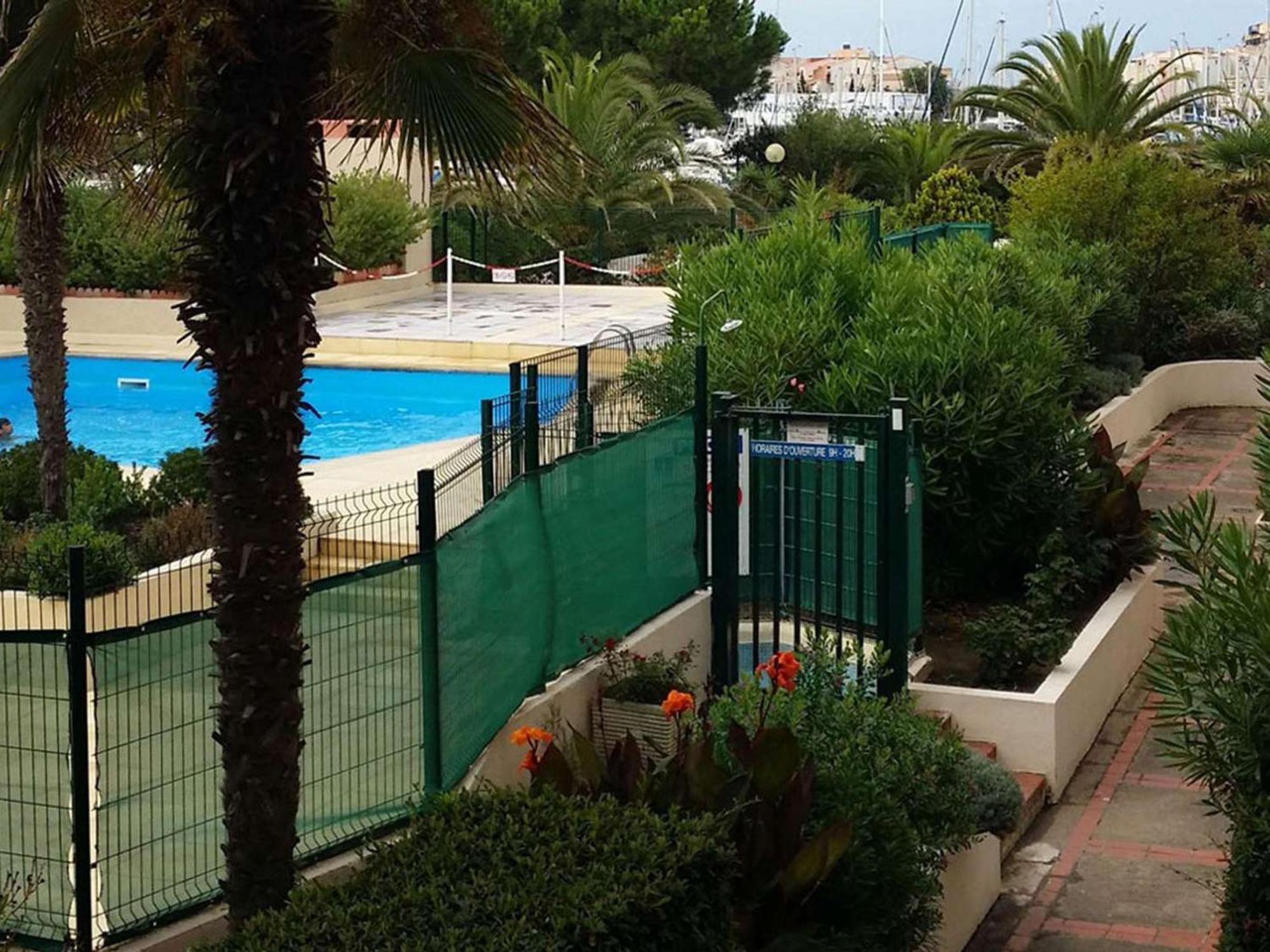 Moderne Climatise Pour 2 Avec Piscine Au Centre Du Cap D'agde - Fr-1-723-66 Apartment Agde